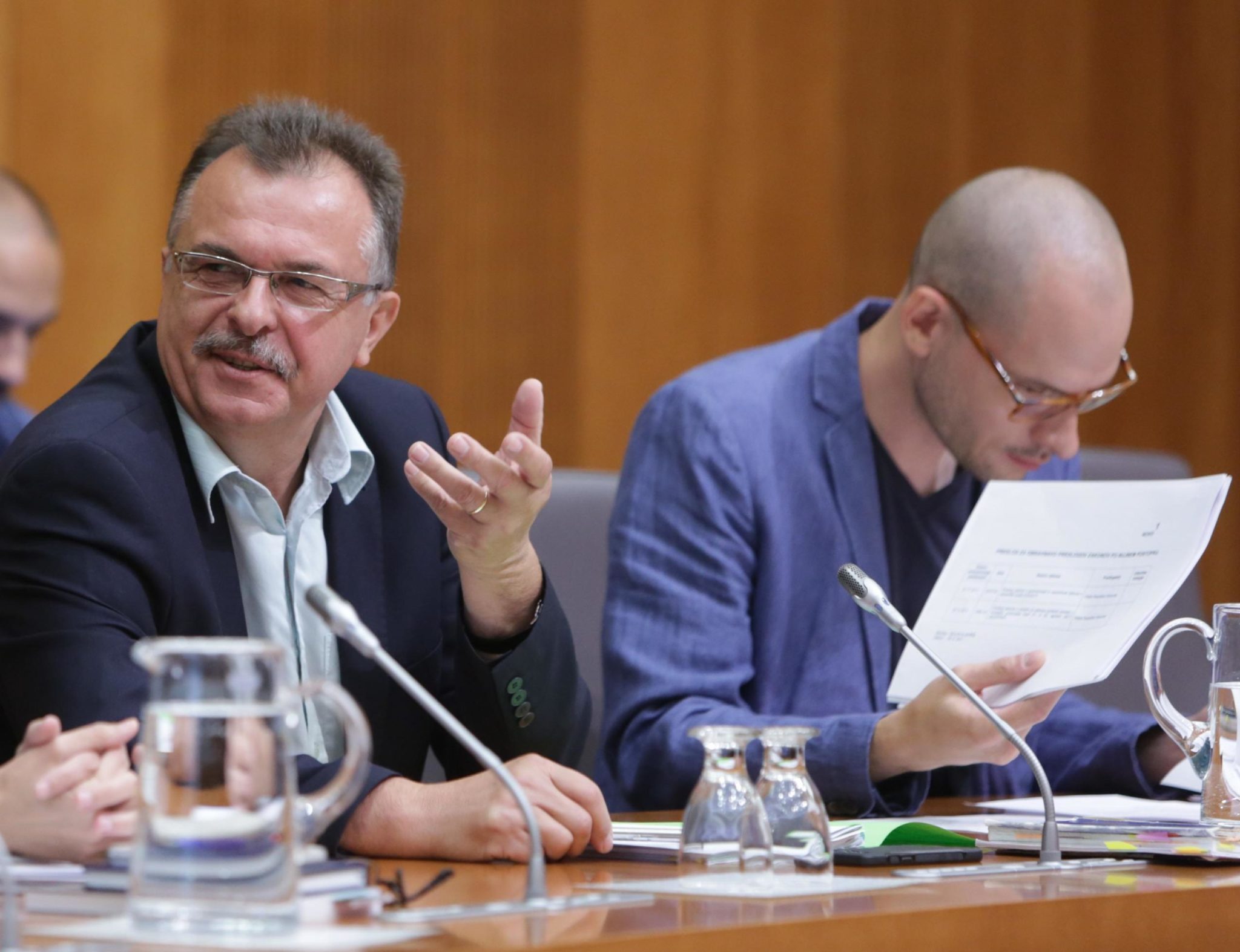 Han opoziciji: Le za rušenje vlade vam gre