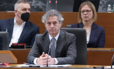 Povišica Debeljaku odpade: Le »da« pomeni da