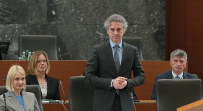 Golob je krajo svoje identitete prijavil pred tremi meseci