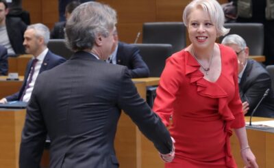 Po Golobu še Urška Klakočar Zupančič: “Ločujem se.”