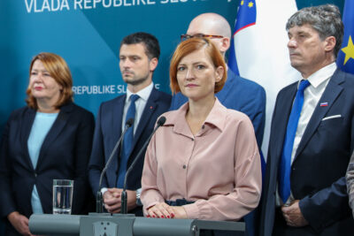 Koalicija brez Pašek Šetinčeve v pregon korupcije na DARS po obračunu s Hajdinjakom