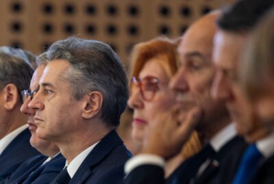 Golob popravlja štempljanje, njegovi glasujejo proti