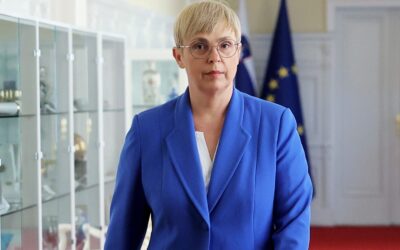 Opravičilo Pirc Musarjeve: Pomotoma skrivali plačo kot Janković