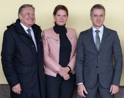 Vlada dela dobro, samo ljudje nočejo opaziti