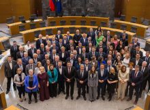 Golob naglo odšel - Stevanović: "Most in ne zid".