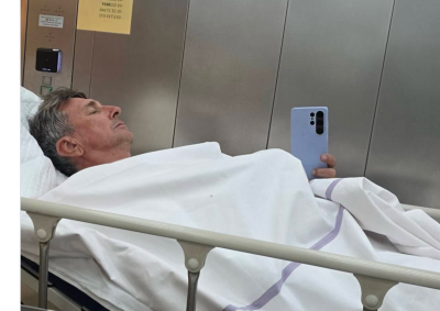 Borut Pahor grdo padel s kolesom: “Zlom ključnice in lopatice.”